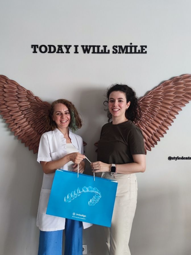 Dr ozlem aylikci ortodonti uzmani seffaf plak uzmani invisalign uzmani