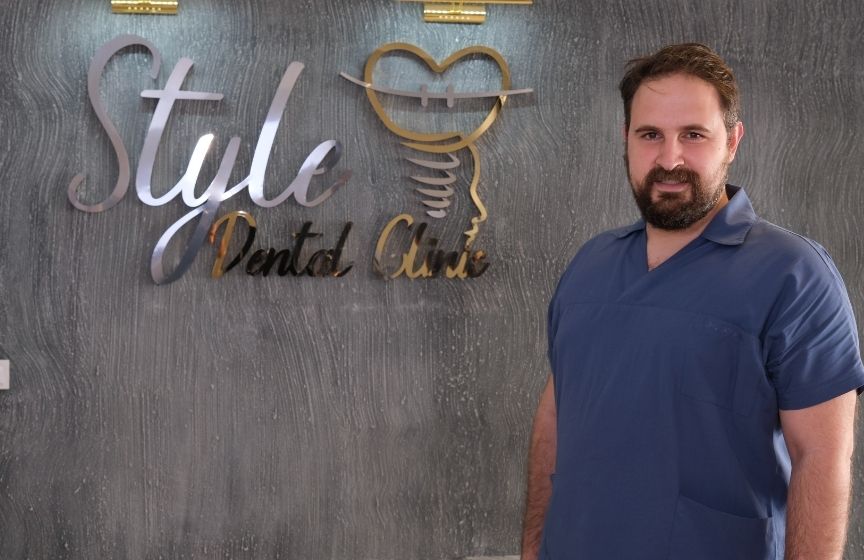 Uzm. Dr. Bahadır Uğur Aylıkcı Periodontoloji Uzmanı